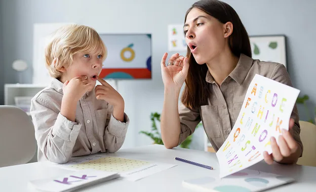 Speech therapy PECS board at New Horizons